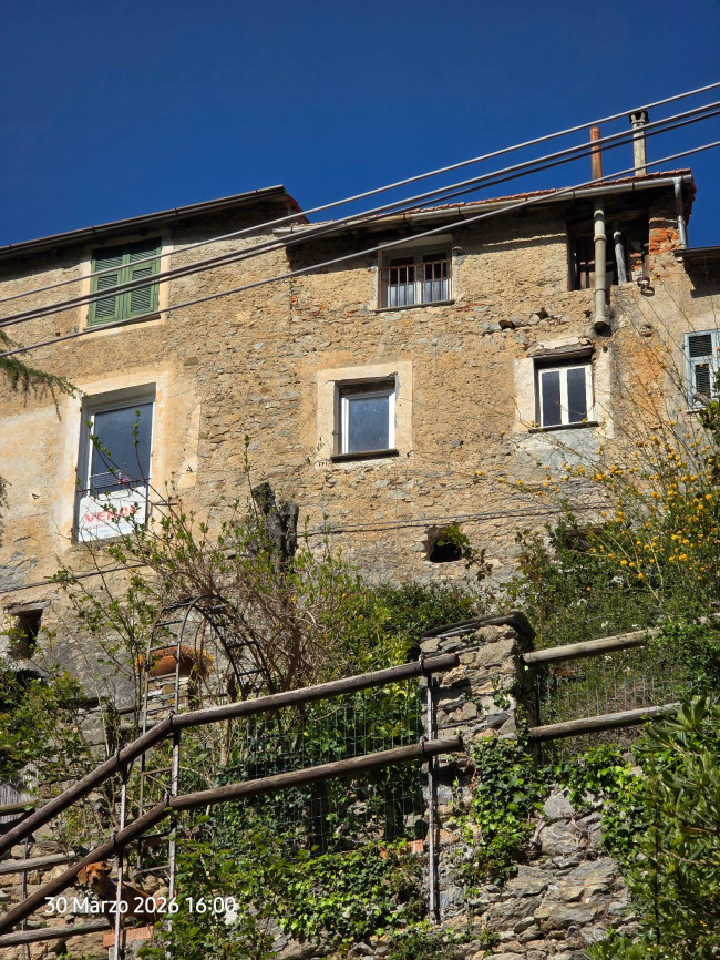 Rustico in vendita a Nasino