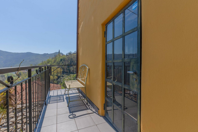 Rustico in vendita a Pieve di Teco