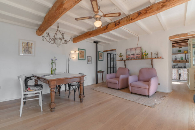 Rustico in vendita a Pieve di Teco