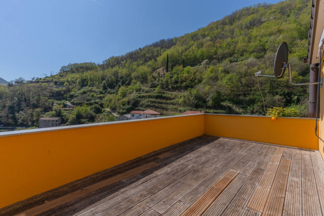 Rustico in vendita a Pieve di Teco