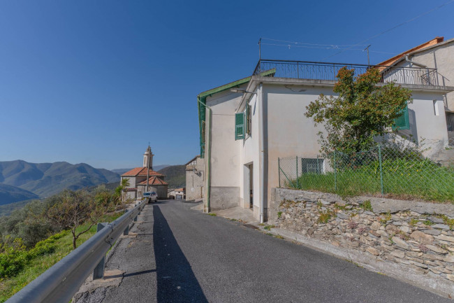 Casa singola in vendita a Aquila d'Arroscia