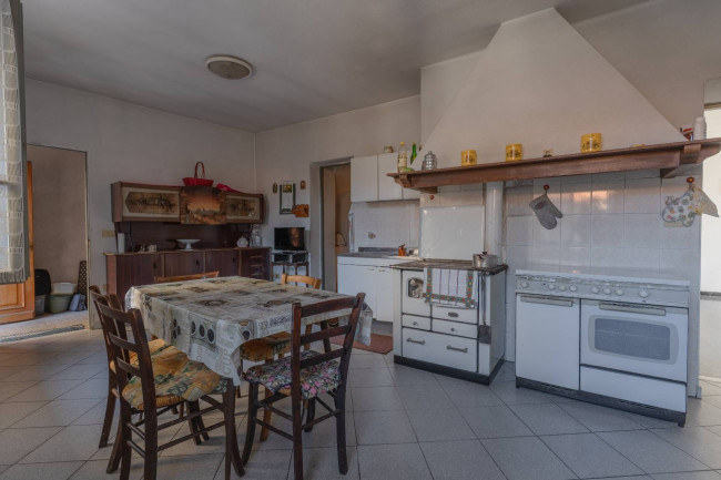 Casa singola in vendita a Aquila d'Arroscia