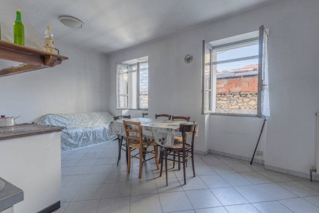 Casa singola in vendita a Aquila d'Arroscia