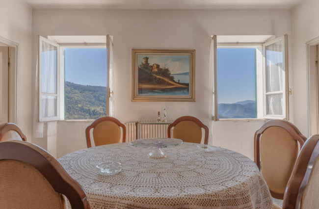 Casa singola in vendita a Aquila d'Arroscia