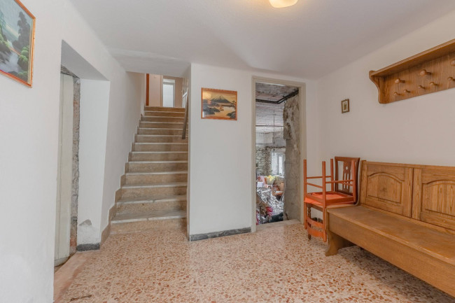 Casa singola in vendita a Aquila d'Arroscia