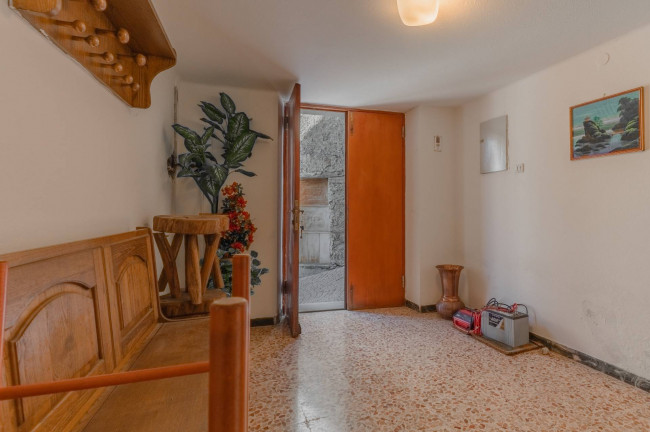 Casa singola in vendita a Aquila d'Arroscia