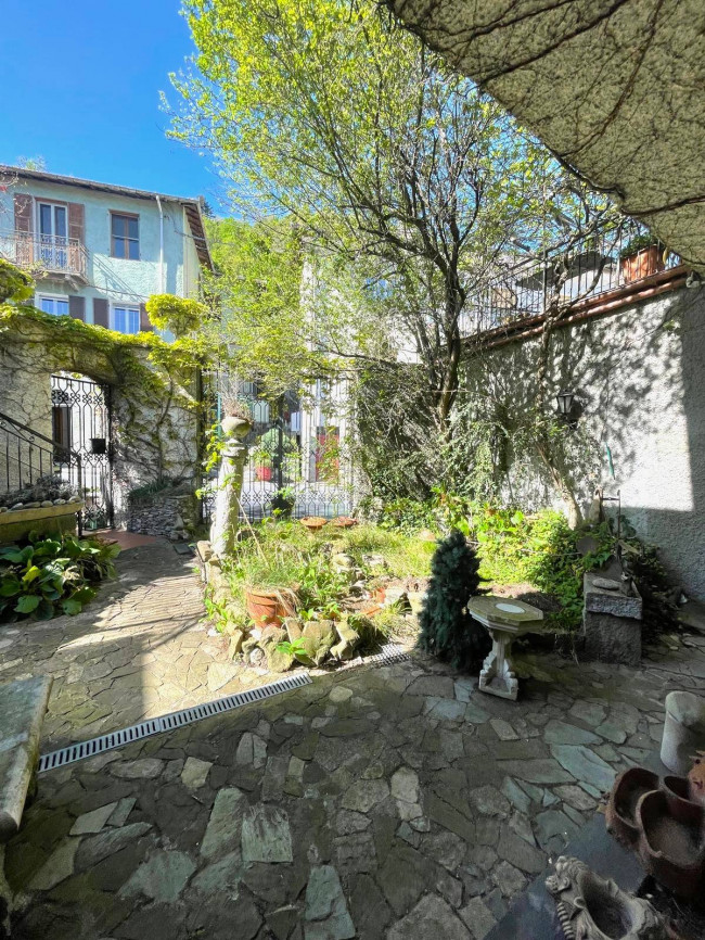 Casa singola in vendita a Pornassio