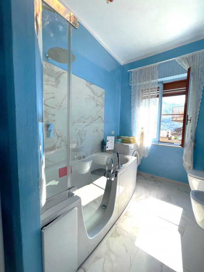 Casa singola in vendita a Pornassio