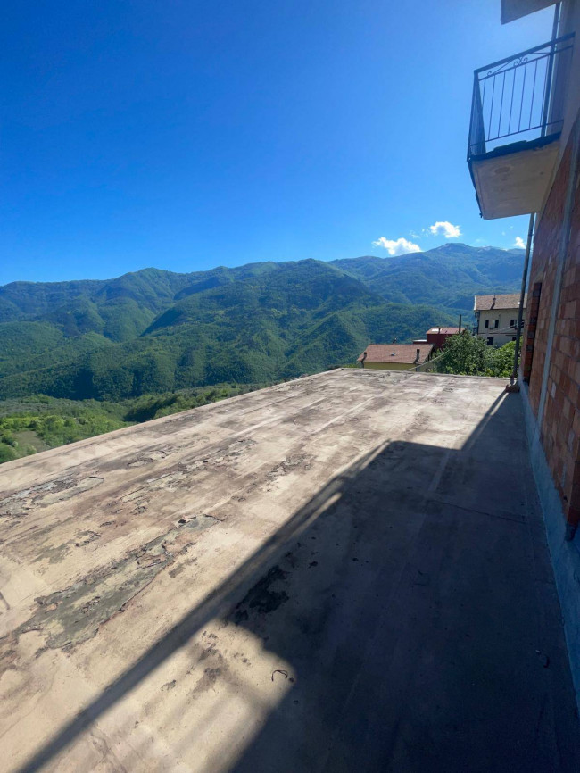 Casa singola in vendita a Pornassio