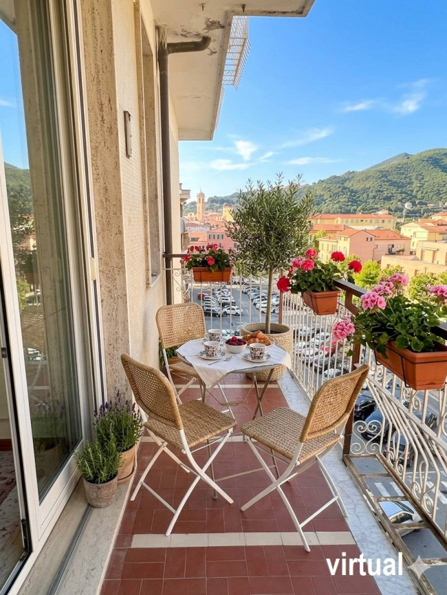 Appartamento in vendita a Albenga