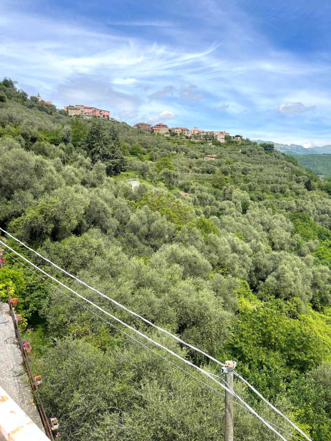 Mansarda in vendita a Borghetto d'Arroscia