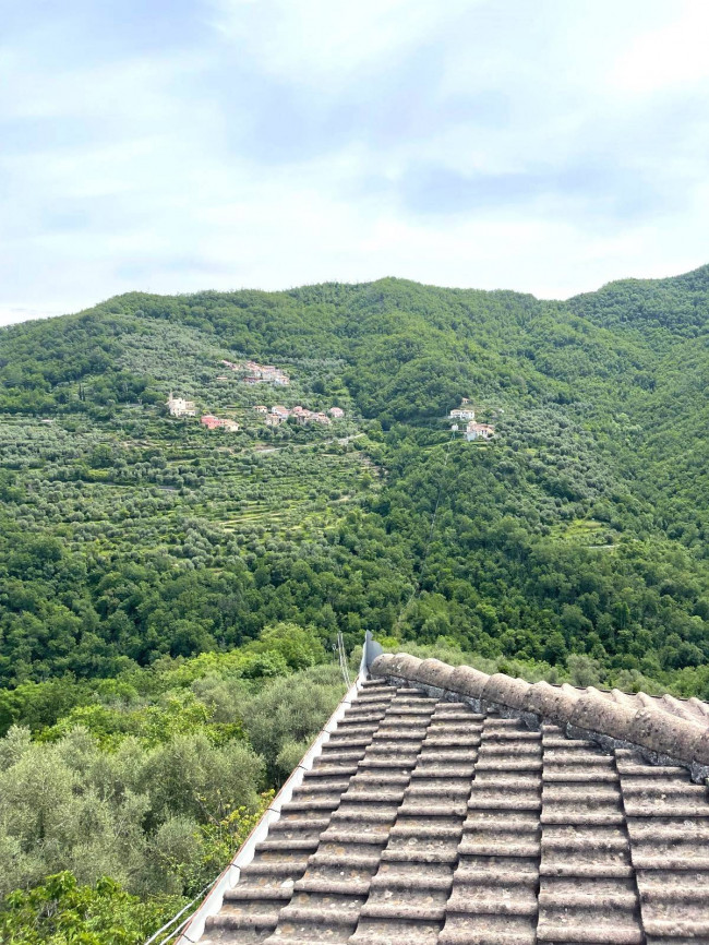 Mansarda in vendita a Borghetto d'Arroscia