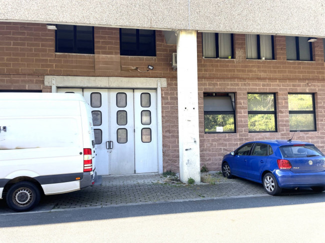 Attività commerciale in vendita a Arenzano