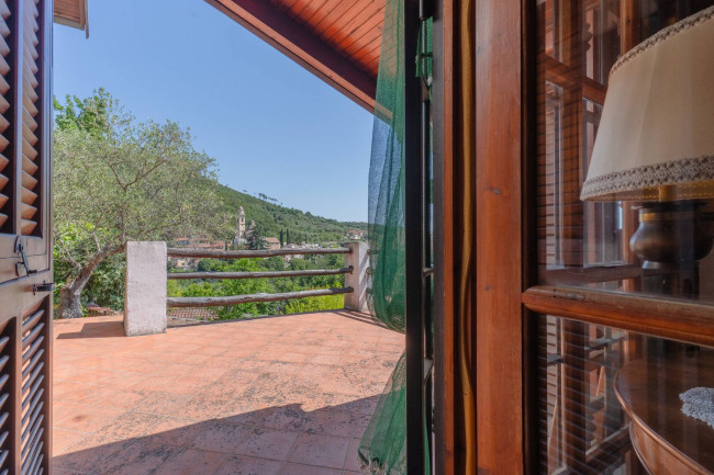 Villa in vendita a Garlenda