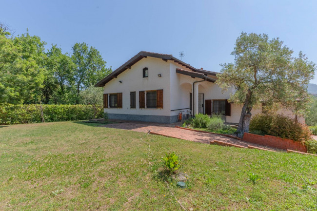 Villa in vendita a Garlenda