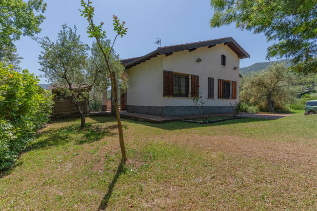 Villa in vendita a Garlenda