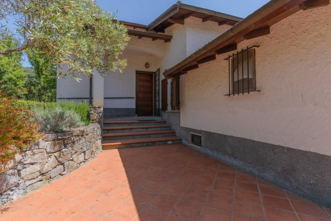 Villa in vendita a Garlenda