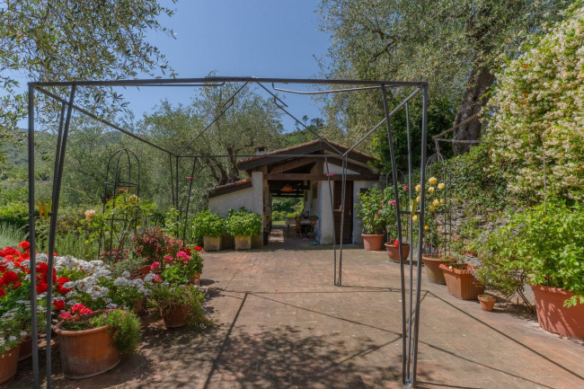 Villa in vendita a Garlenda