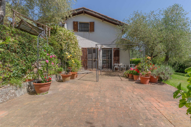 Villa in vendita a Garlenda