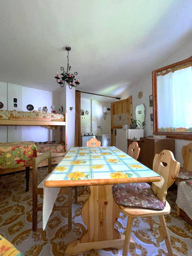 Appartamento in vendita a Mendatica