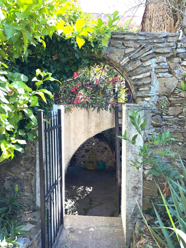 Rustico in vendita a Villanova d'Albenga