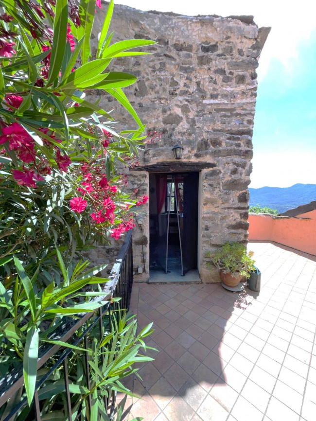 Rustico in vendita a Villanova d'Albenga