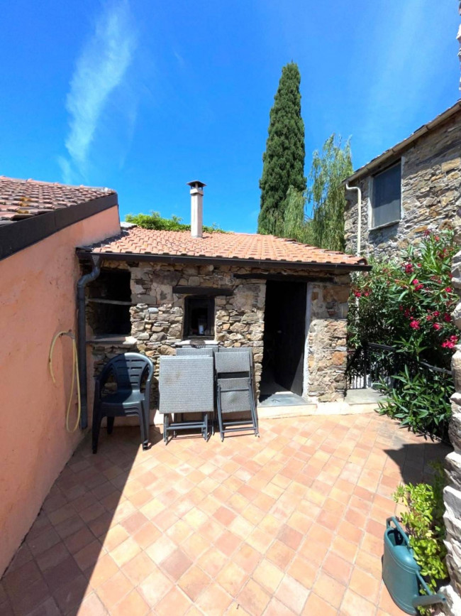 Rustico in vendita a Villanova d'Albenga