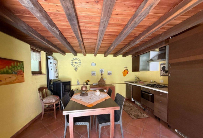  zu verkauf in Borghetto d'Arroscia