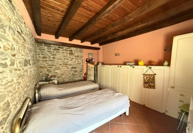  zu verkauf in Borghetto d'Arroscia