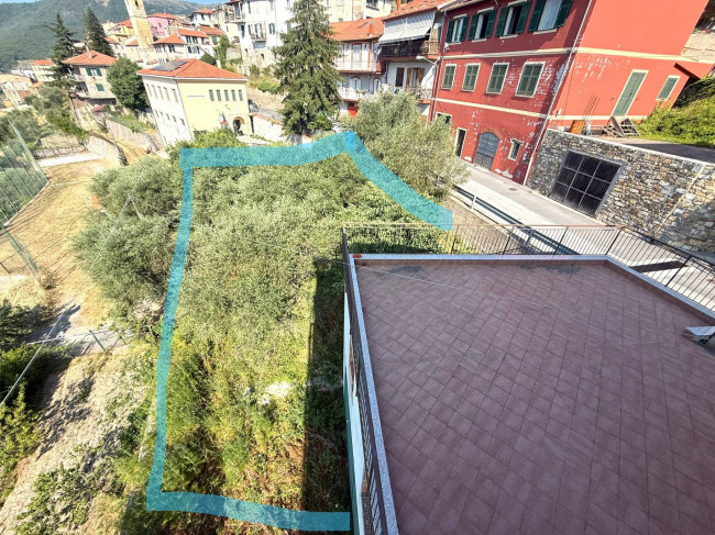 Magazzino in vendita a Cesio