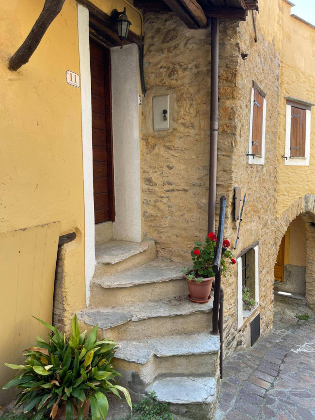 Rustico in vendita a Pornassio