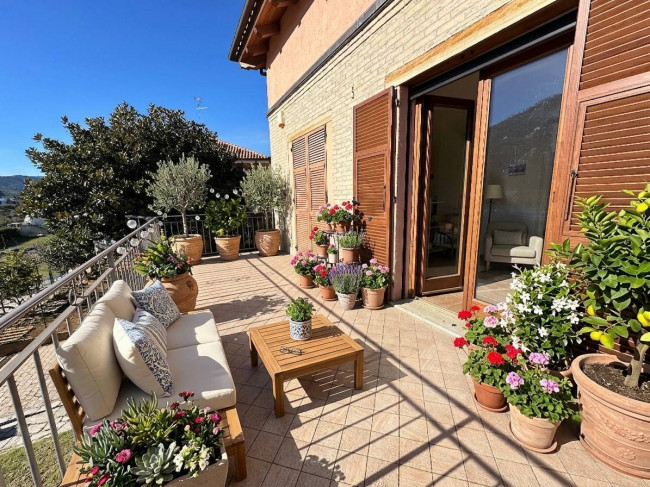 Villa in vendita a Villanova d'Albenga