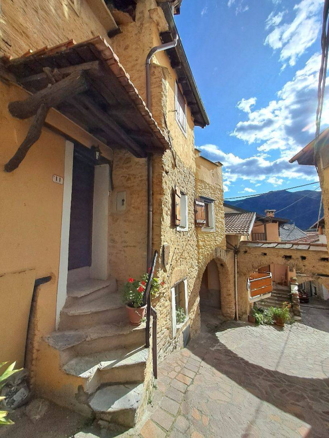 Rustico in vendita a Pornassio