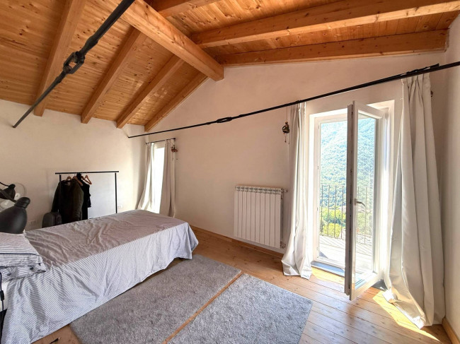 Rustico in vendita a Rezzo