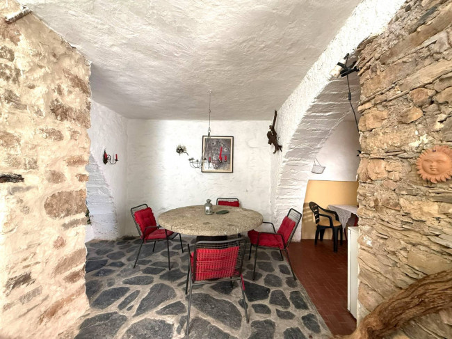 Rustico in vendita a Villanova d'Albenga