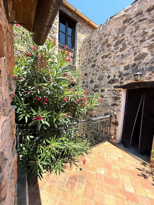 Rustico in vendita a Villanova d'Albenga