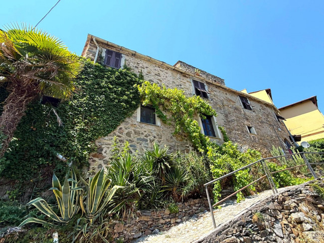 Rustico in vendita a Villanova d'Albenga
