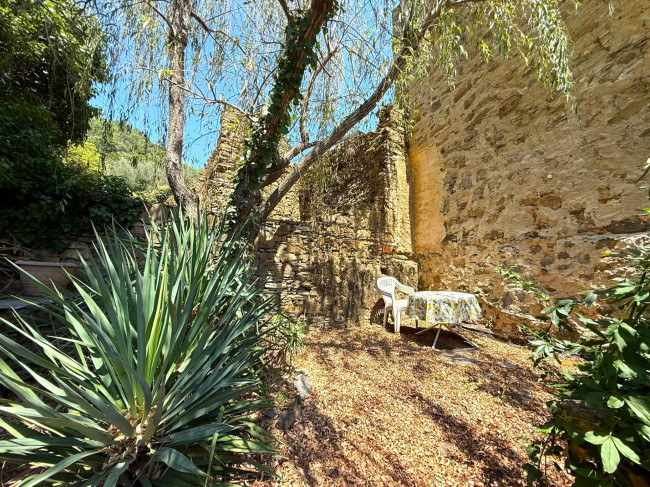 Rustico in vendita a Villanova d'Albenga