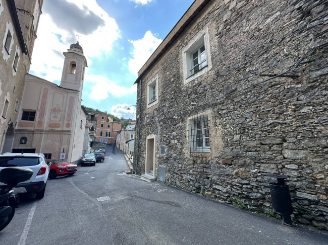  à vente à Castelbianco