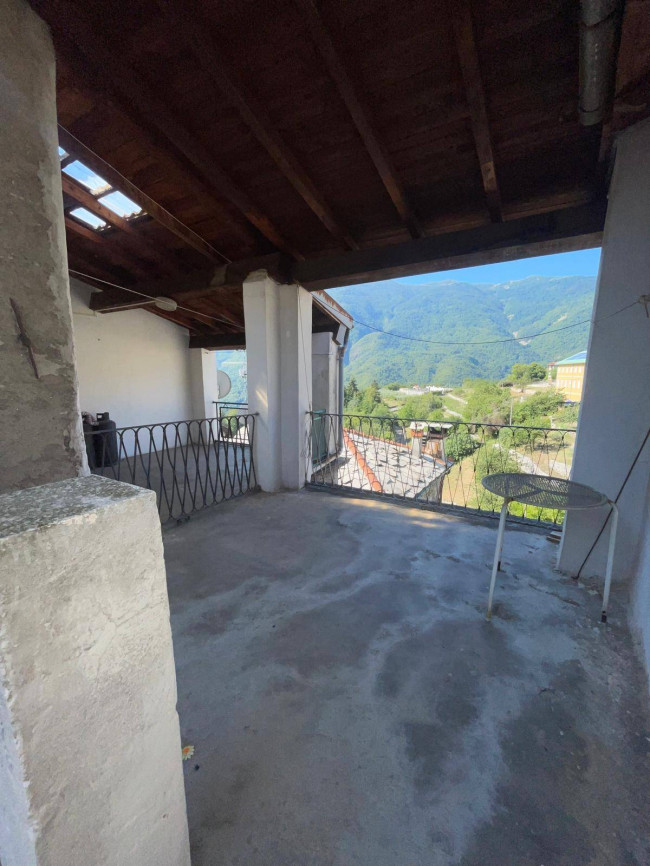  à vente à Cosio d'Arroscia