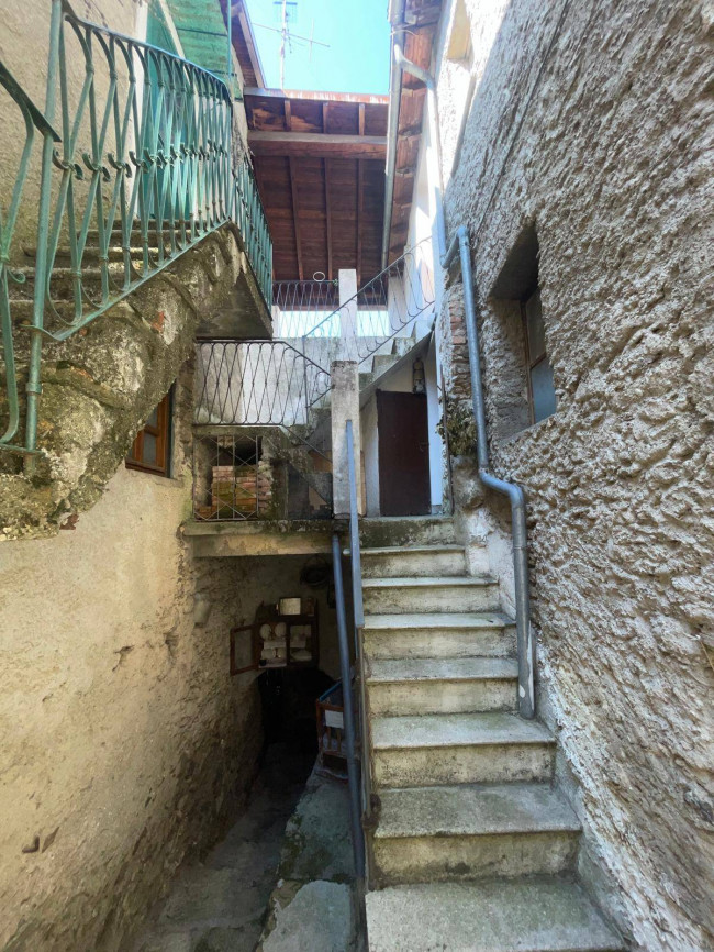  à vente à Cosio d'Arroscia