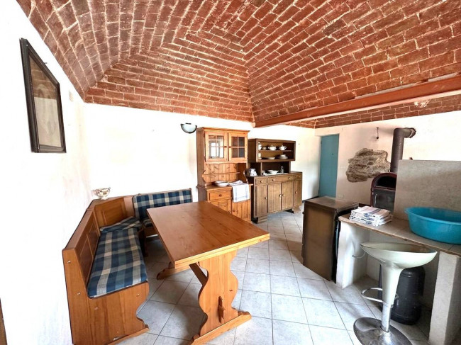 Porzione di Casa in vendita a Calizzano