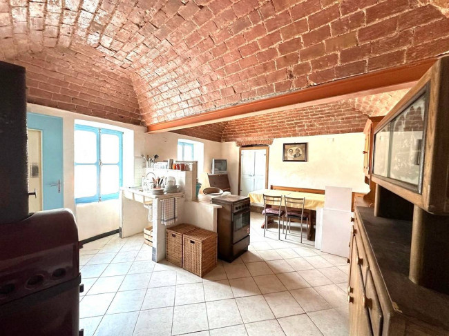 Porzione di Casa in vendita a Calizzano