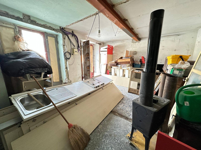 Porzione di Casa in vendita a Calizzano
