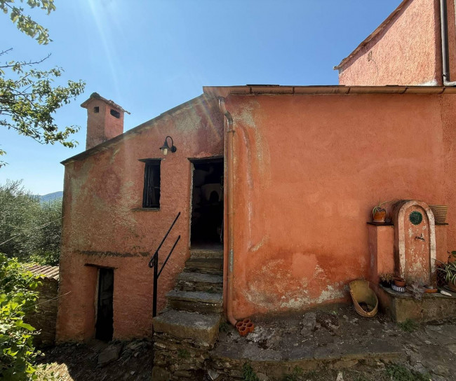 Rustico in vendita a Casanova Lerrone