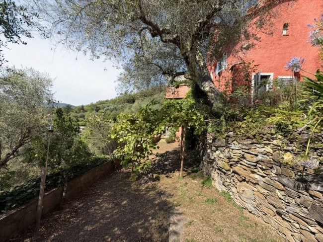 Rustico in vendita a Casanova Lerrone
