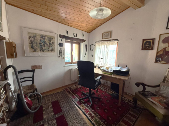 Rustico in vendita a Rezzo
