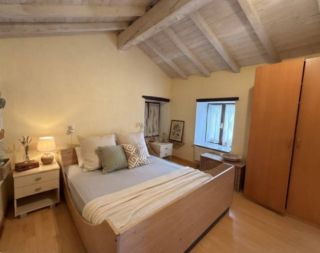 Rustico in vendita a Rezzo