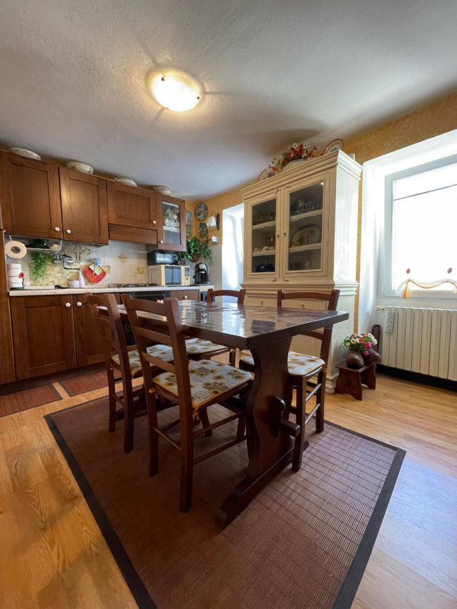 Casa singola in vendita a Rezzo