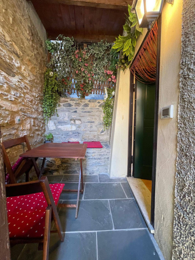 Casa singola in vendita a Rezzo